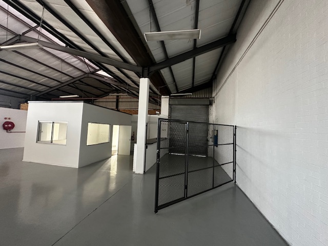 To Let Commercial Property for Rent in Maitland Western Cape